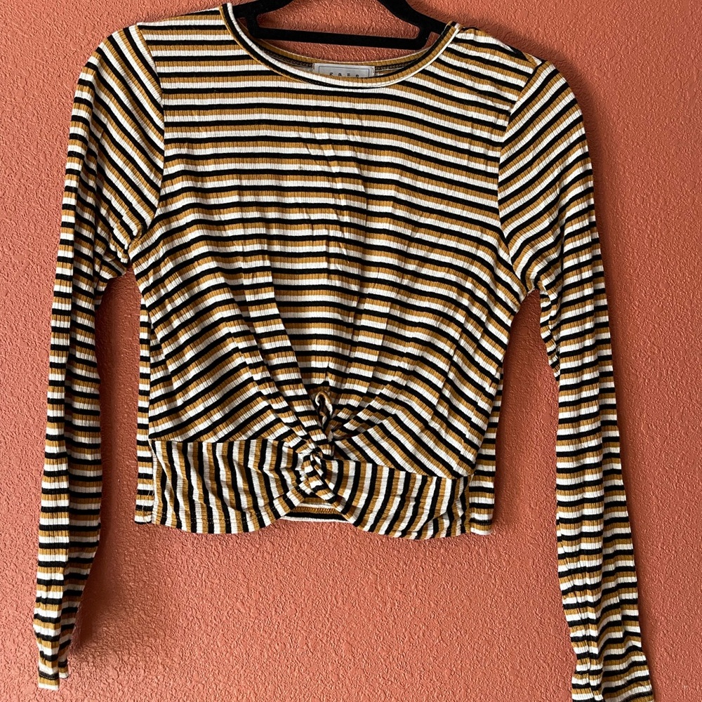 Cropped Long Sleeve Shirt